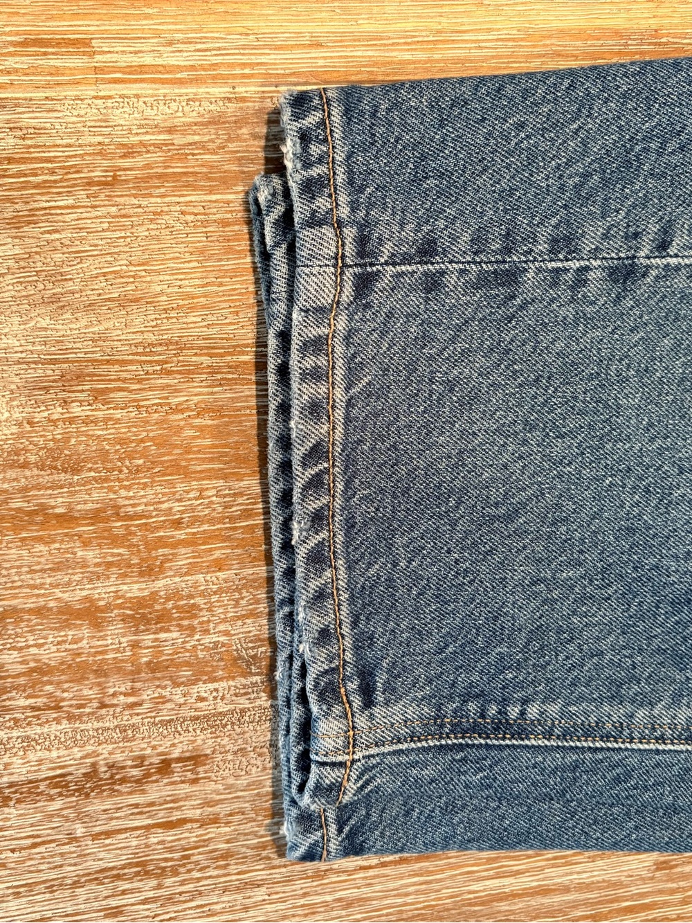 American Eagle Barrel Jeans - Picture 5 of 6